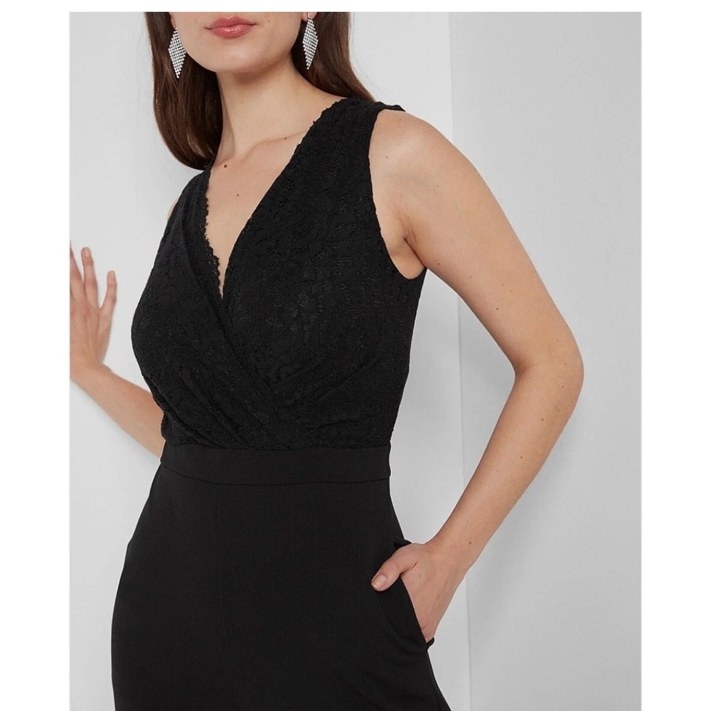 Express Black Lace Faux Wrap Bodice Wide Leg Jumpsuit Size XL